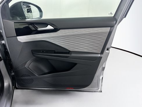 Used 2023 Volkswagen Taos S FWD image 29