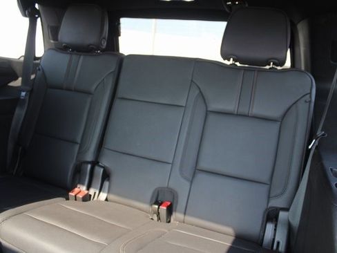 Certified 2022 Chevrolet Tahoe RST w/ Sport Performance Package image 16