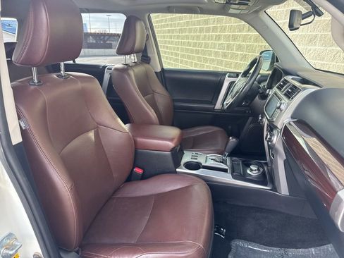Used 2016 Toyota 4Runner Limited image 34