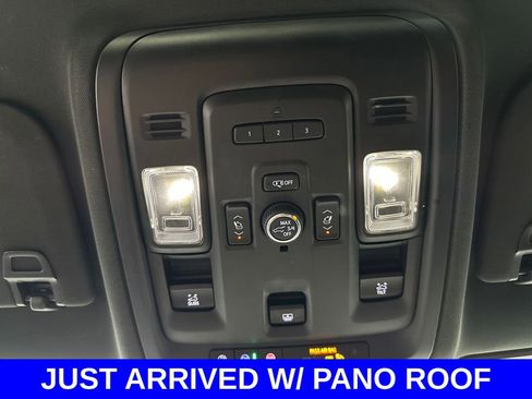 Used 2021 Chevrolet Tahoe Premier w/ Premium Package AWD/4WD image 33