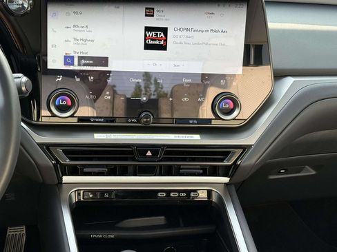 Used 2025 Lexus TX 350 AWD w/ Technology Package image 19