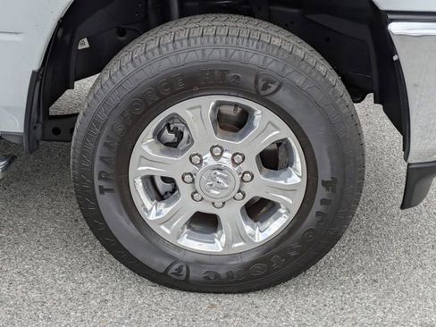 Used 2024 RAM 2500 Big Horn w/ Bed Utility Group image 11