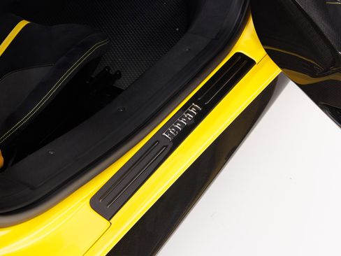 Used 2020 Ferrari 488 Pista image 36