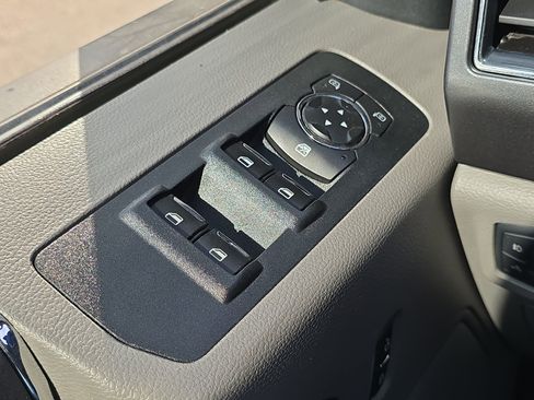 Used 2018 Ford F150 XLT image 12