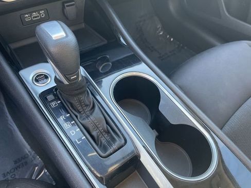 Used 2024 Nissan Altima 2.5 SV image 21