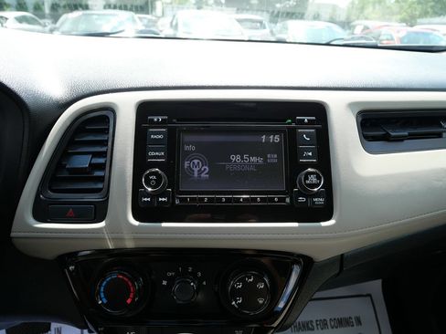 Used 2018 Honda HR-V LX image 14