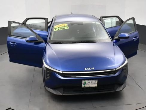 Used 2025 Kia K4 FWD image 10
