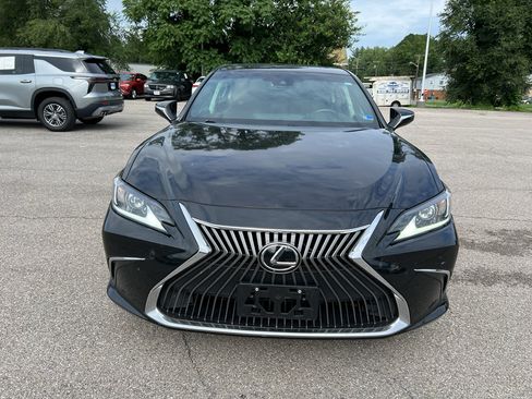 Used 2021 Lexus ES 350 w/ Premium Package FWD image 6