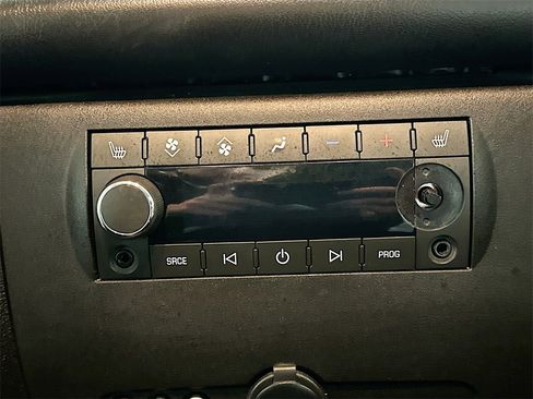 Used 2013 GMC Yukon XL Denali image 27