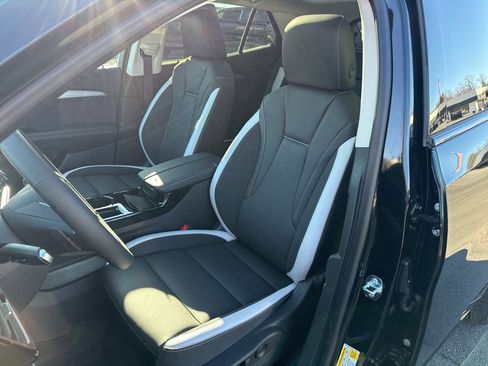 New 2025 Buick Envision Sport Touring image 10