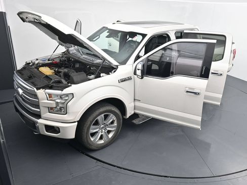 Used 2016 Ford F150 Platinum w/ Equipment Group 701A Luxury AWD/4WD image 26