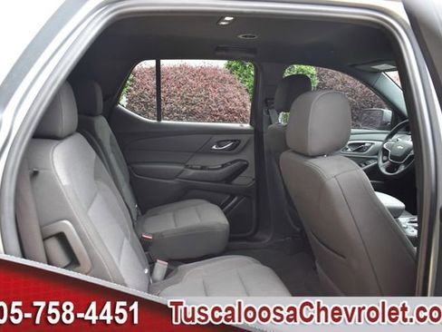 Used 2023 Chevrolet Traverse LT FWD image 24