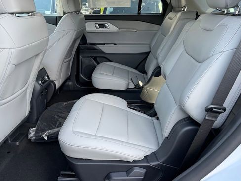 New 2026 Ford Explorer Active w/ Active Comfort Package RWD image 25