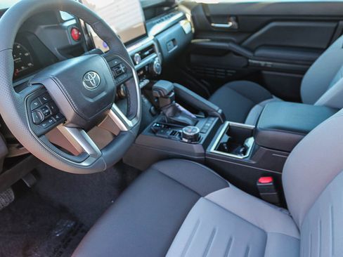 New 2025 Toyota Tacoma TRD Off-Road image 20