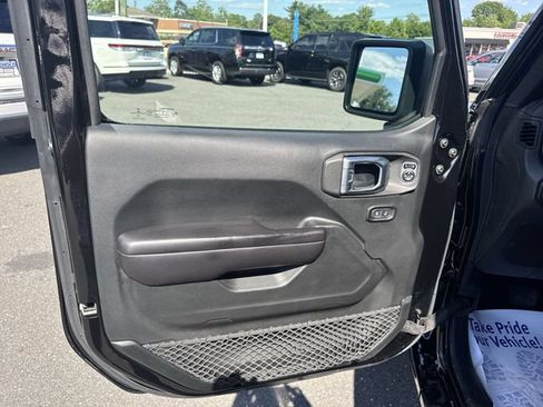 Used 2018 Jeep Wrangler Sport AWD/4WD image 19