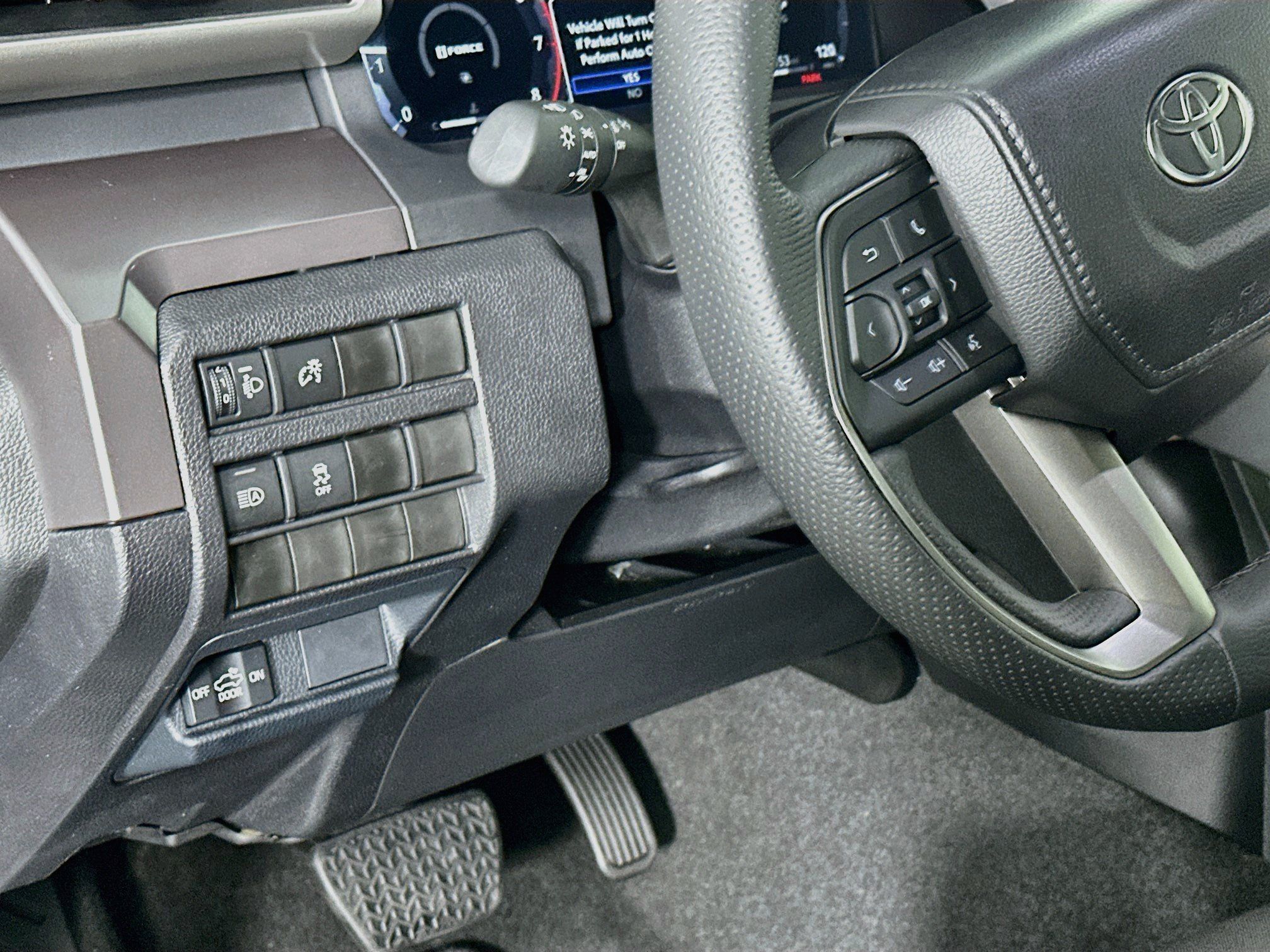 Used 2026 Toyota Tacoma TRD Off-Road AWD/4WD image 17