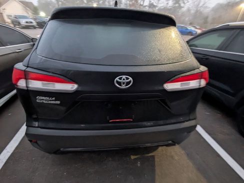 Certified 2024 Toyota Corolla Cross L image 6