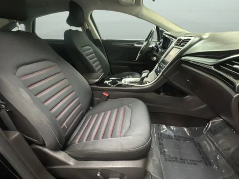 Used 2016 Ford Fusion SE FWD image 21