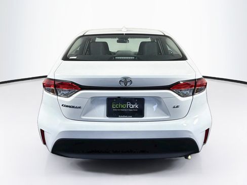 Used 2025 Toyota Corolla LE FWD image 7