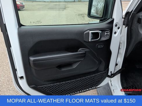 Used 2018 Jeep Wrangler Unlimited Sport S image 11