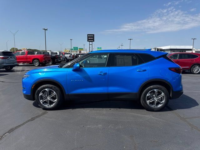 Used 2025 Chevrolet Blazer LT FWD image 7