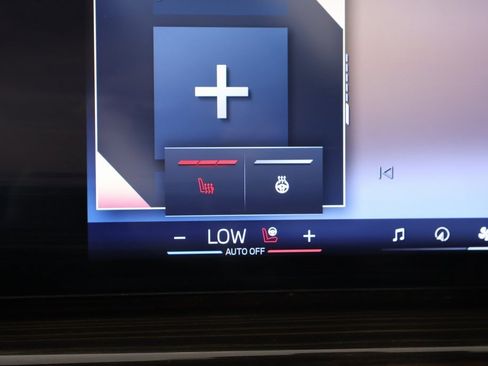 Certified 2024 BMW X5 xDrive40i w/ Premium Package image 8