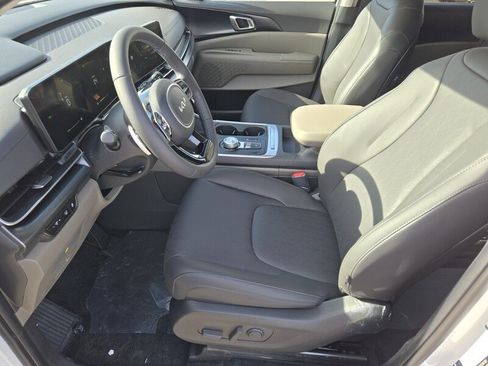 New 2026 Kia Carnival LXS image 6