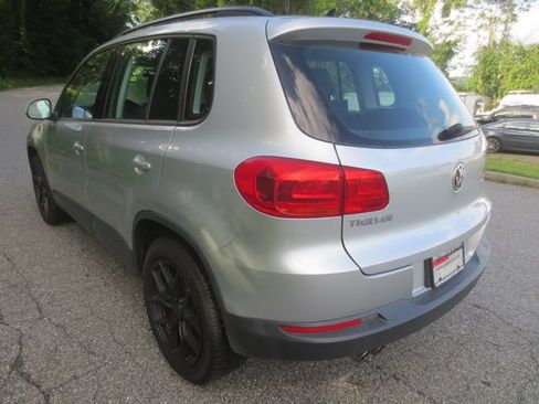 Used 2015 Volkswagen Tiguan S FWD image 5