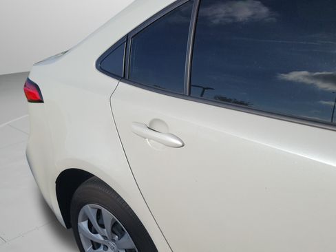 Used 2023 Toyota Corolla LE FWD image 18