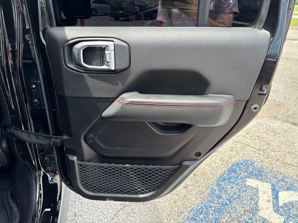 Used 2021 Jeep Gladiator Rubicon AWD/4WD image 41