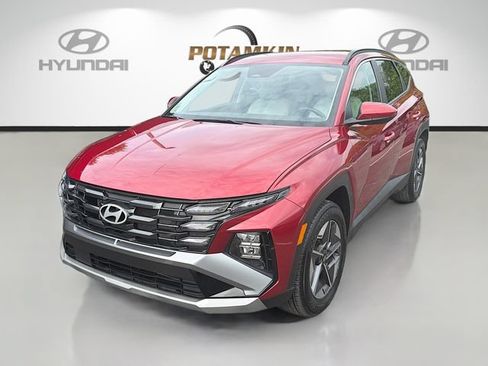 Certified 2025 Hyundai Tucson SEL FWD image 1