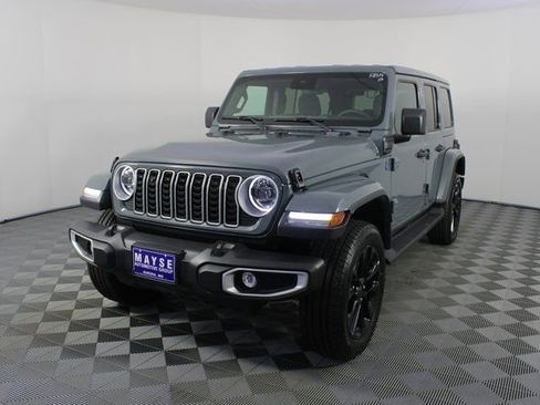 Used 2025 Jeep Wrangler Unlimited Sahara image 20