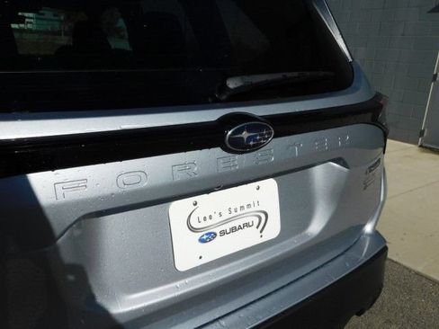 Used 2026 Subaru Forester Touring AWD/4WD image 4