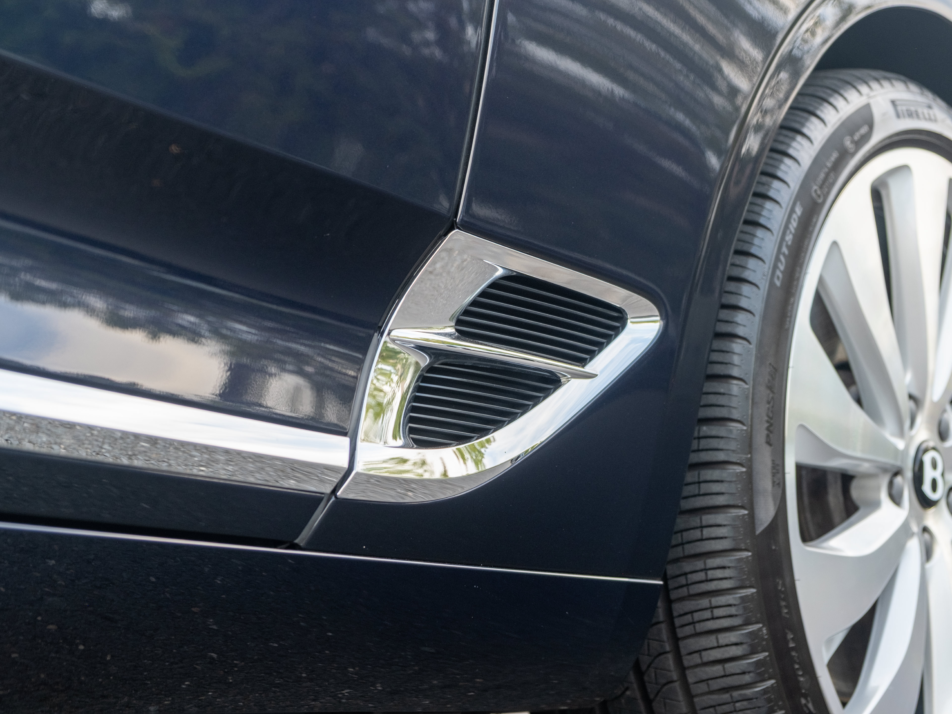 Used 2024 Bentley Continental GT AWD/4WD image 22