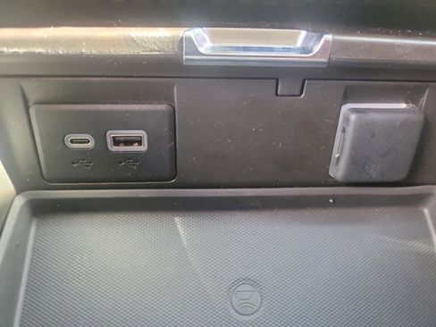 Used 2023 GMC Yukon XL Denali image 23