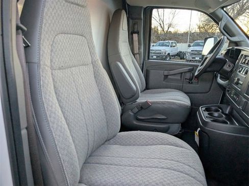New 2024 Chevrolet Express 3500 w/ Power Convenience Package image 5