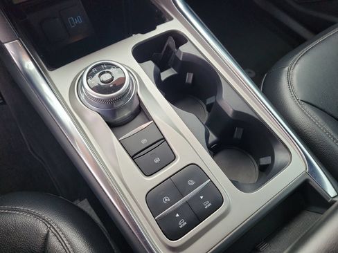 Used 2020 Ford Explorer XLT w/ Equipment Group 202A RWD image 28