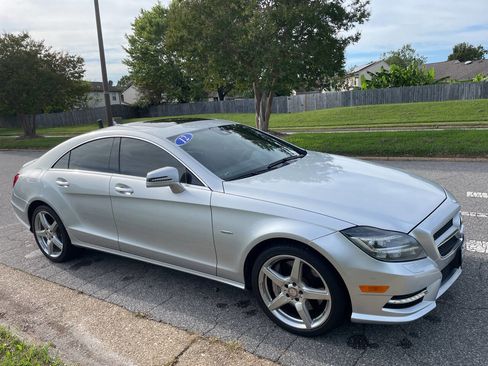 Used 2012 Mercedes-Benz CLS 550 4MATIC image 8