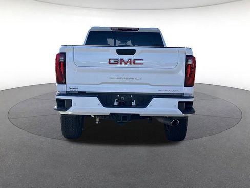 Used 2025 GMC Sierra 2500 Denali w/ Technology Package image 4