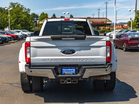 Used 2017 Ford F350 Lariat w/ Camper Package AWD/4WD image 12