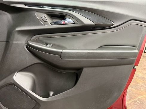 Used 2023 Chevrolet TrailBlazer RS w/ Sun and Liftgate Package image 26