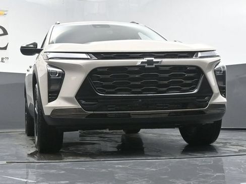 New 2026 Chevrolet Trax ACTIV w/ Driver Confidence Package FWD image 3
