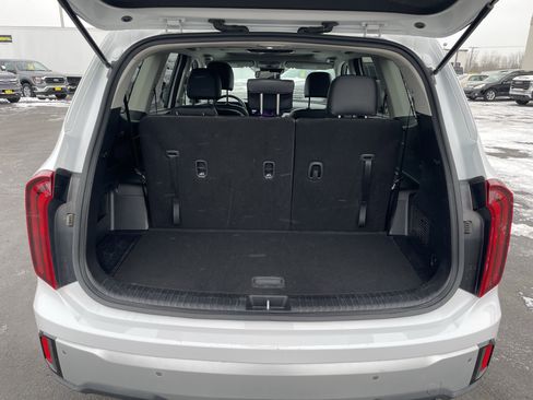 Used 2024 Kia Telluride S w/ S Sunroof Package image 10