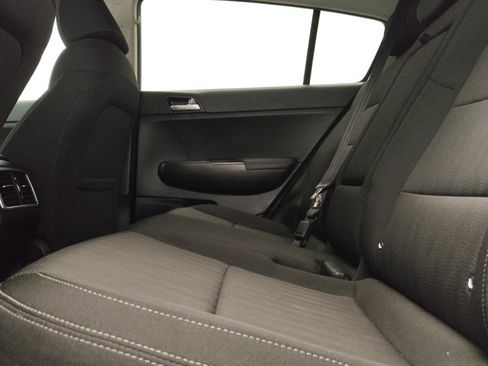 Used 2019 Kia Sportage LX AWD/4WD image 18