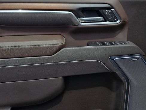 New 2026 GMC Sierra 2500 Denali w/ Denali Reserve Package AWD/4WD image 23