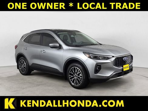 Used 2024 Ford Escape SE w/ PHEV Premium Package image 7