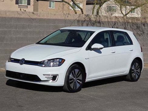 Used 2019 Volkswagen e-Golf SE w/ Driver Assistance Package image 5