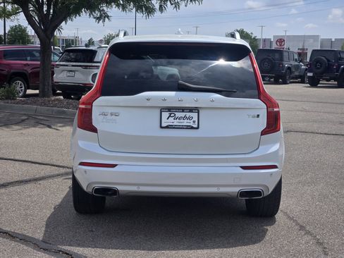 Used 2018 Volvo XC90 T6 Momentum w/ Convenience Package AWD/4WD image 4