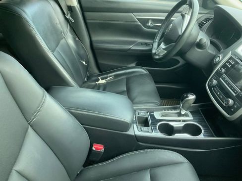 Used 2017 Nissan Altima 2.5 SL image 5
