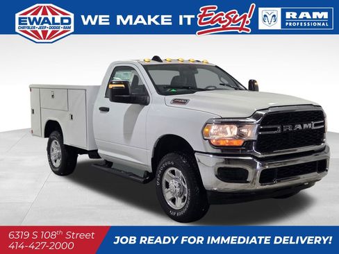 New 2024 RAM 2500 Tradesman w/ Chrome Appearance Group image 14